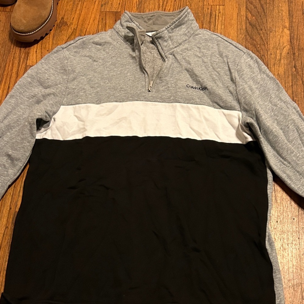 Calvin Klein Gray and Black Colorblock Pullover Crewneck